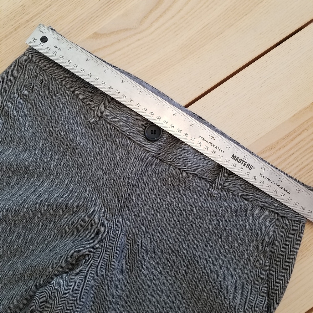 The Limited Cassidy Fit Wide Legged Pinstripe Trousers | Size 8 - Picture 6 of 8